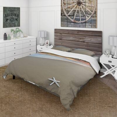 Designart 'Starfish On A Beach' Nautical & Coastal Duvet Cover Set