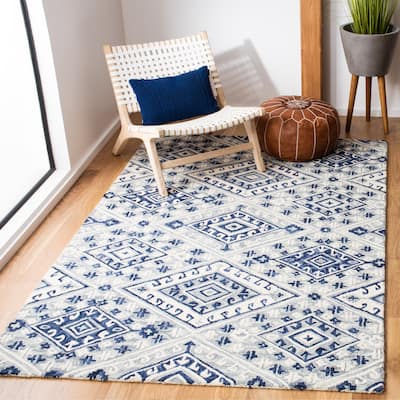 SAFAVIEH Handmade Aspen Idit Boho Tribal Wool Rug -