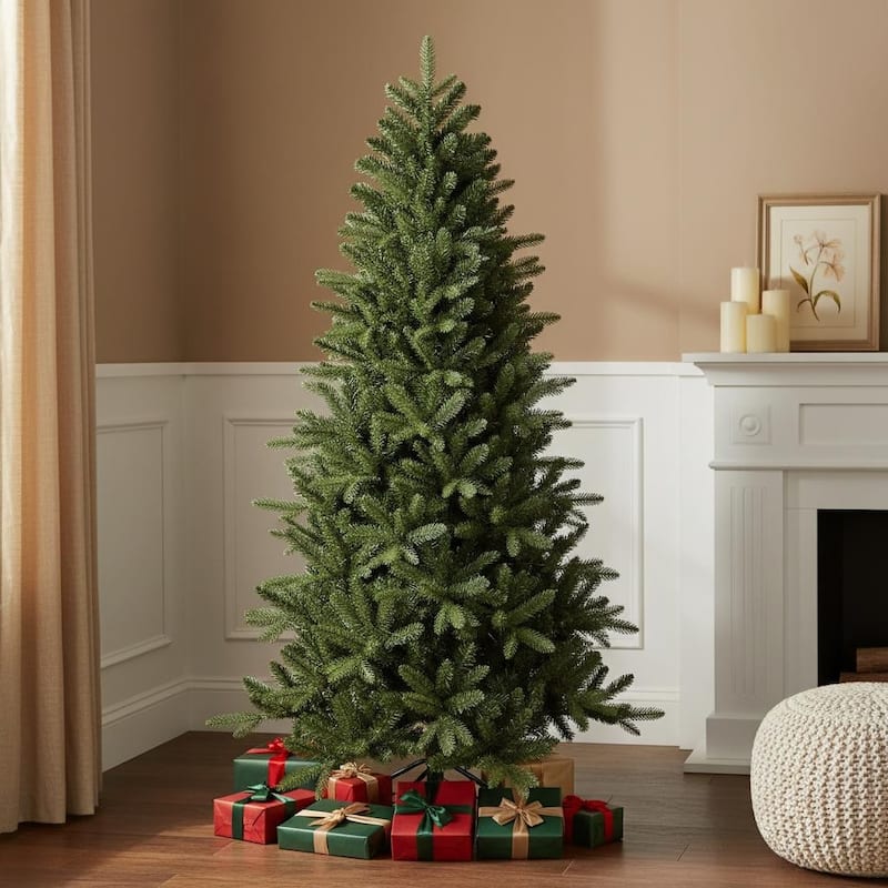 HomeRoots 6' Full Spruce Christmas Tree - Green - 43.00 in. x 72.00 in. x 43.00 in. - Green - 6 Foot