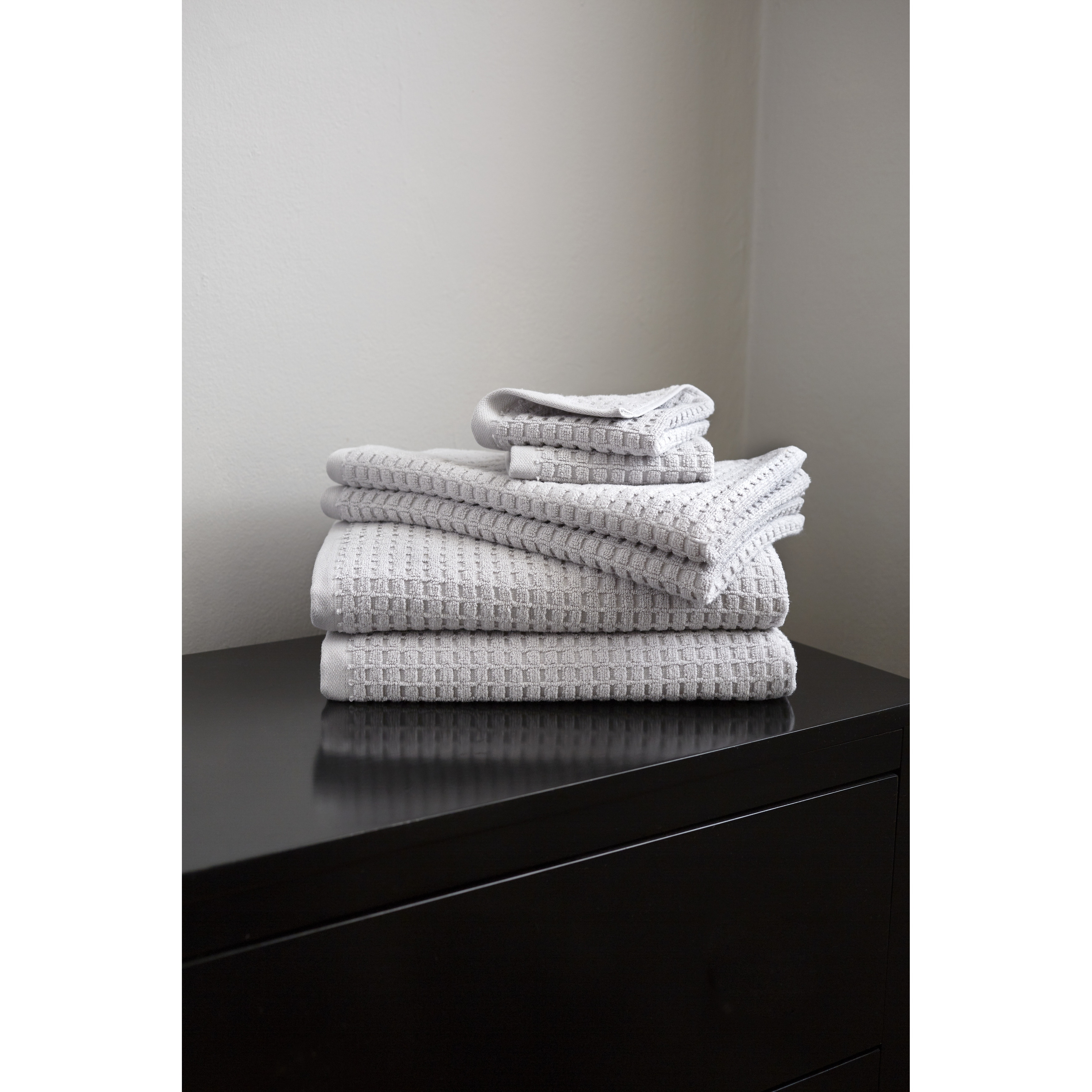 DKNY Eight Piece Solid White Bathroom Towel Set 100% Cotton