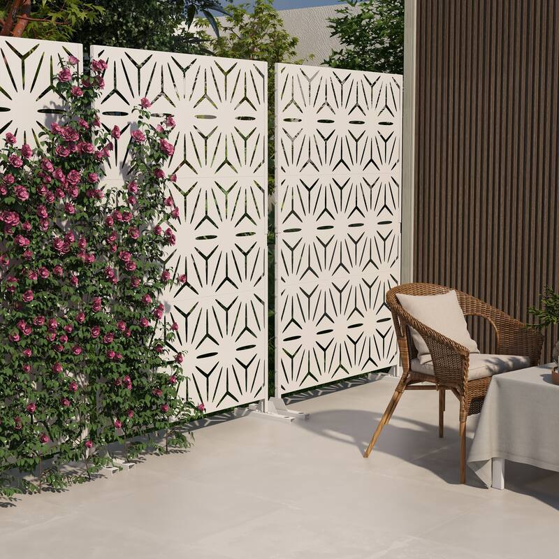Black Metal Free Standing Outdoor Privacy Screen for Patio Garden