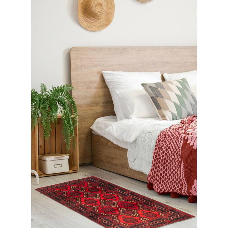 Teimani Red Rug 2'10" x 4'10" - 2'10 x 4'10
