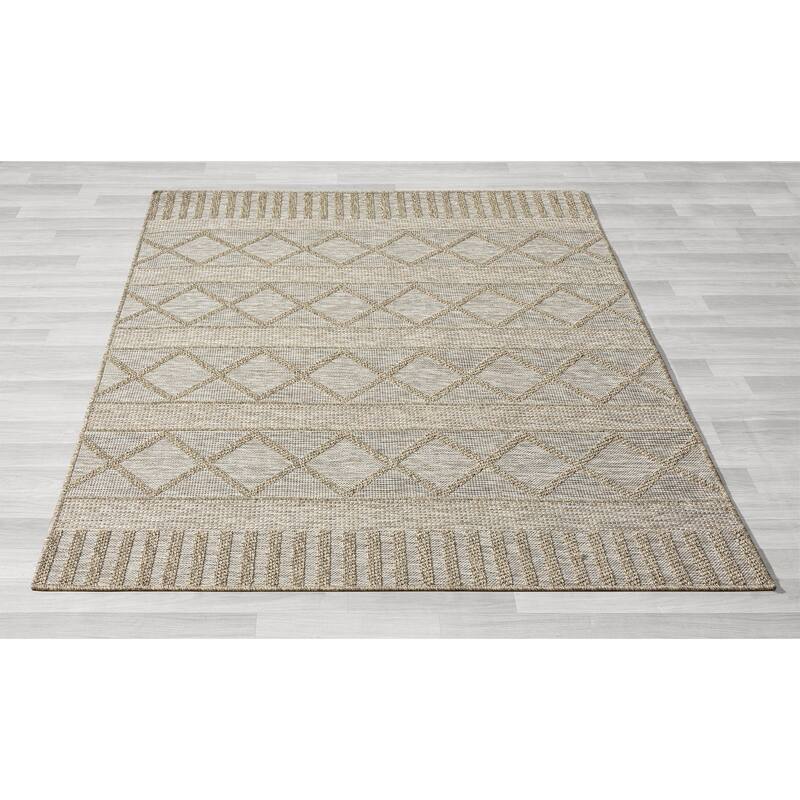 Sevita Tan/Brown Contemporary Diamond Indoor Outdoor Area Rug