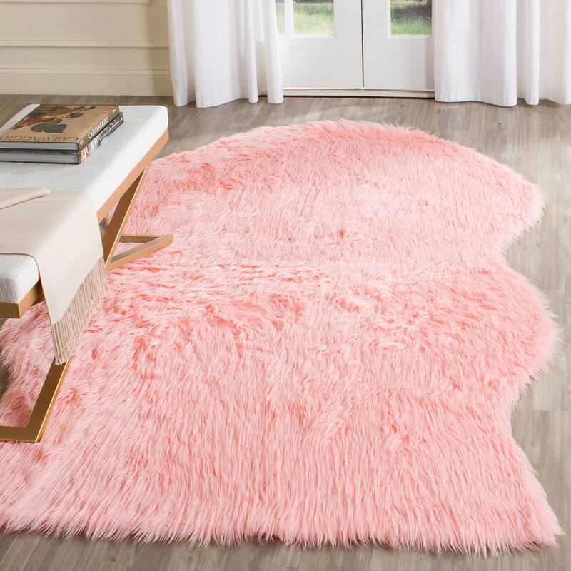 SAFAVIEH Faux Sheep Skin Shona 2.4-inch Thick Rug - 4' x 6' - Pink