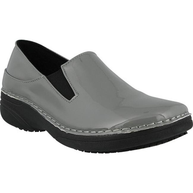 where are spring step shoes made