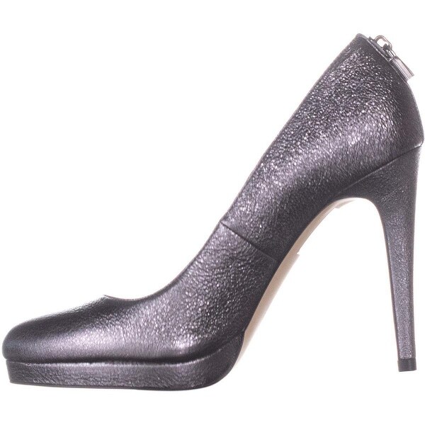 antoinette leather pump