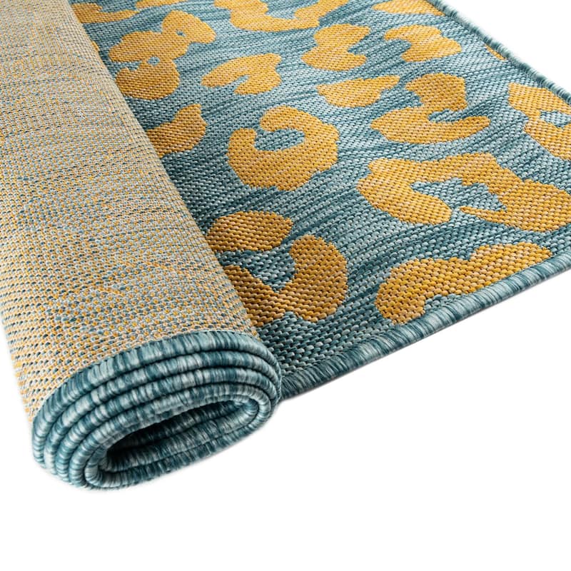 Outdoor Gallery Collection Area Rug