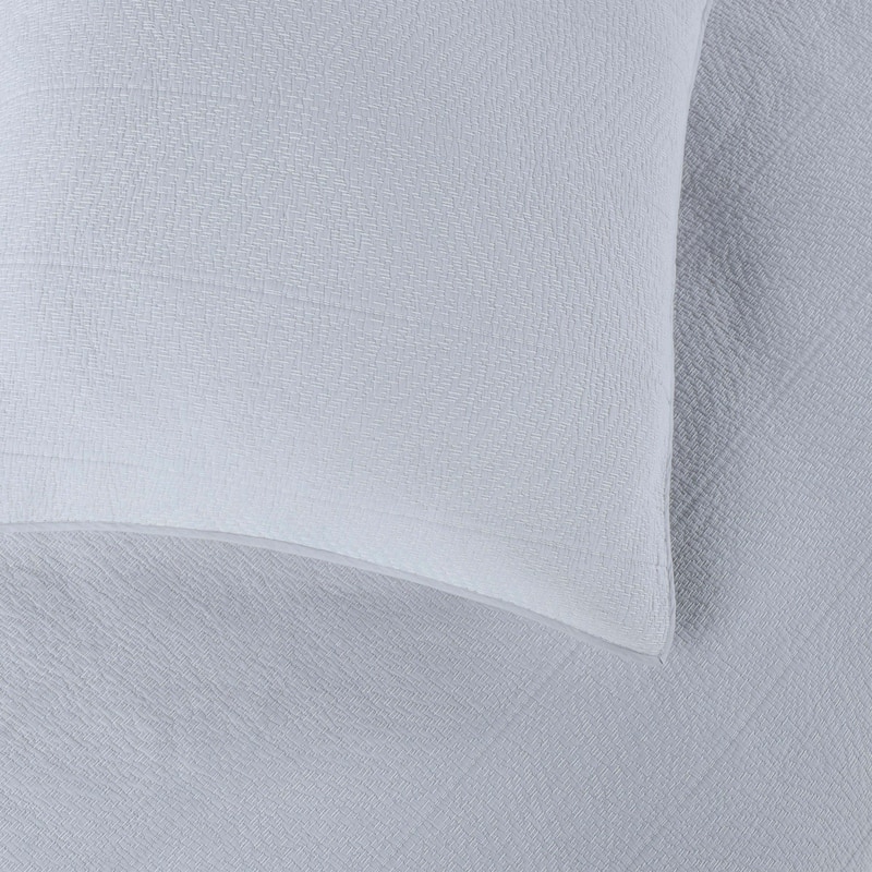 Southern Tide Tideline Coverlet Euro Gray/White Sham