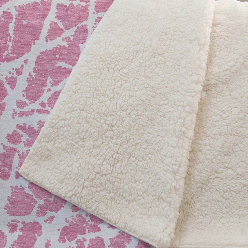 Premium Machine Washable Sherpa Casual Contemporary Throw Blanket