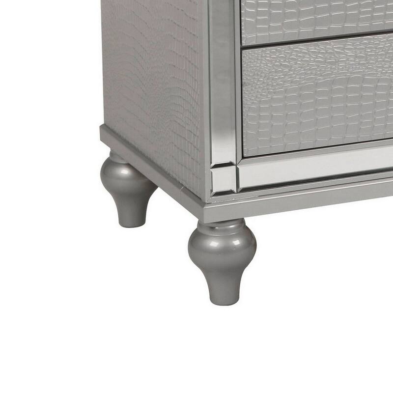 Silver 3 Drawer 18.15 in. W Nightstand with Sturdy Drawer Pulls