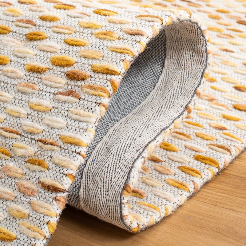 SAFAVIEH Marbella Imcke Wool Rug