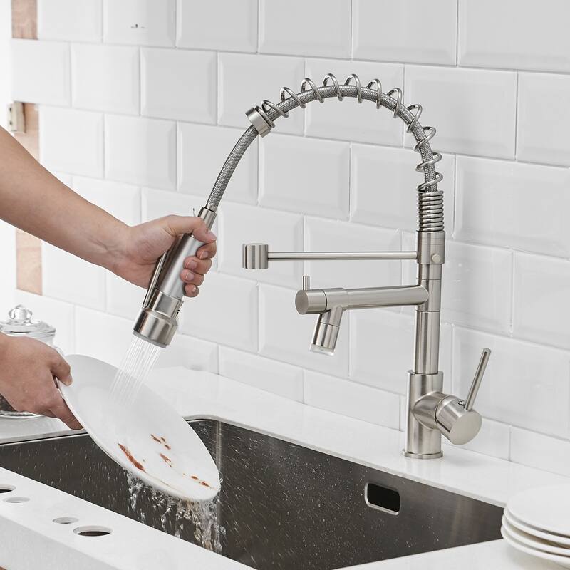 Single lever pull-down kitchen faucet