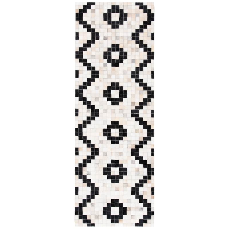 SAFAVIEH Handmade Studio Leather Tamica Natural Hide Leather Rug