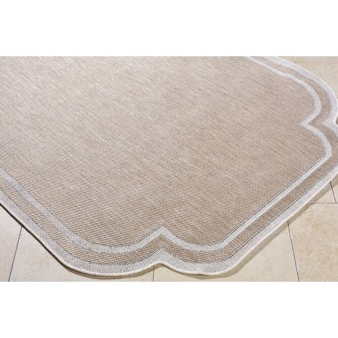 Livabliss Miami Beach Traditional Indoor/Outdoor Area Rug
