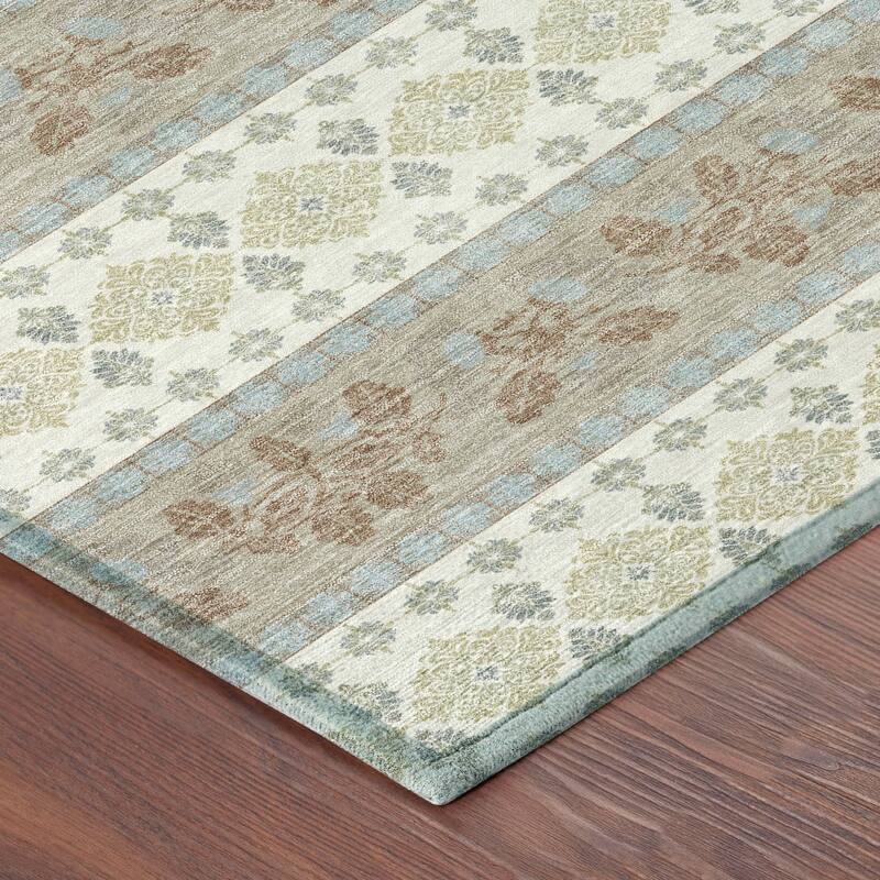 Machine Washable Indoor/ Outdoor Stripe Sochi Chantille Rug