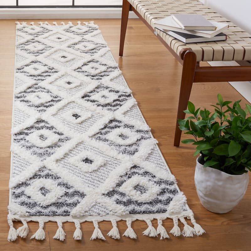 SAFAVIEH Moroccan Tassel Shag Delsie 2-inch Thick Rug - 2'3" x 8' Runner - Grey/Ivory