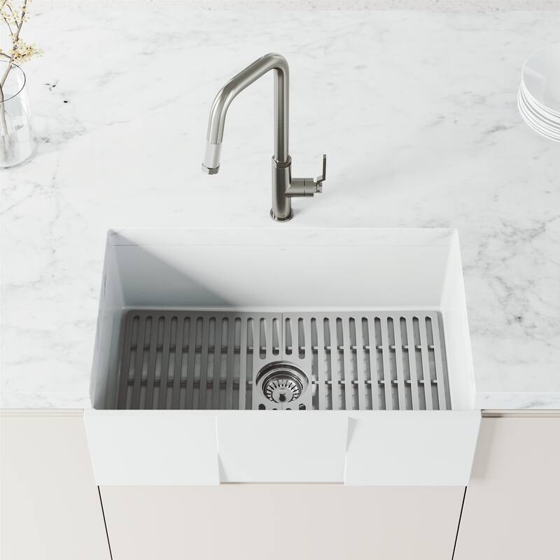 VIGO Hart Angular 18" H Single Handle Pull-Down Kitchen Faucet