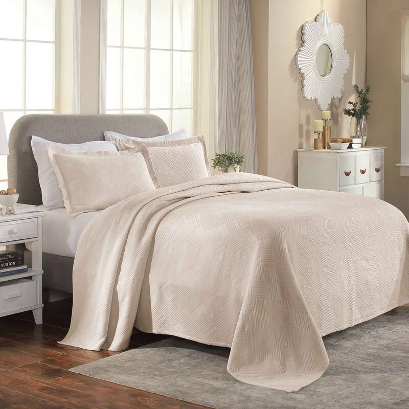 Superior Geometric Fret Cotton Decorative Bedspread Set
