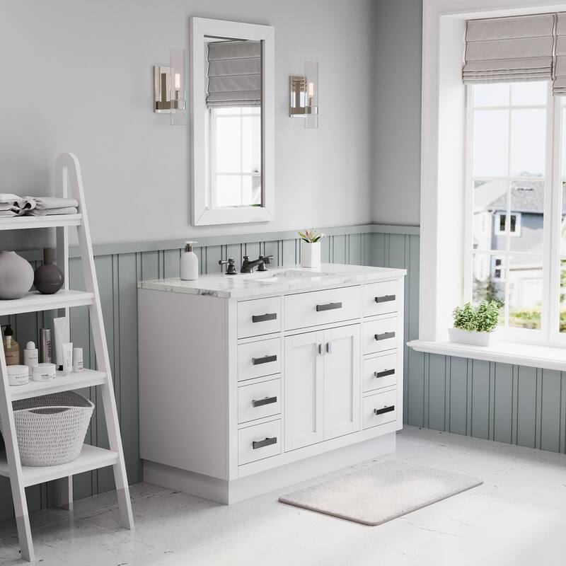 Hartford Marble Bath Vanity in White with Classic Faucet and Mirror