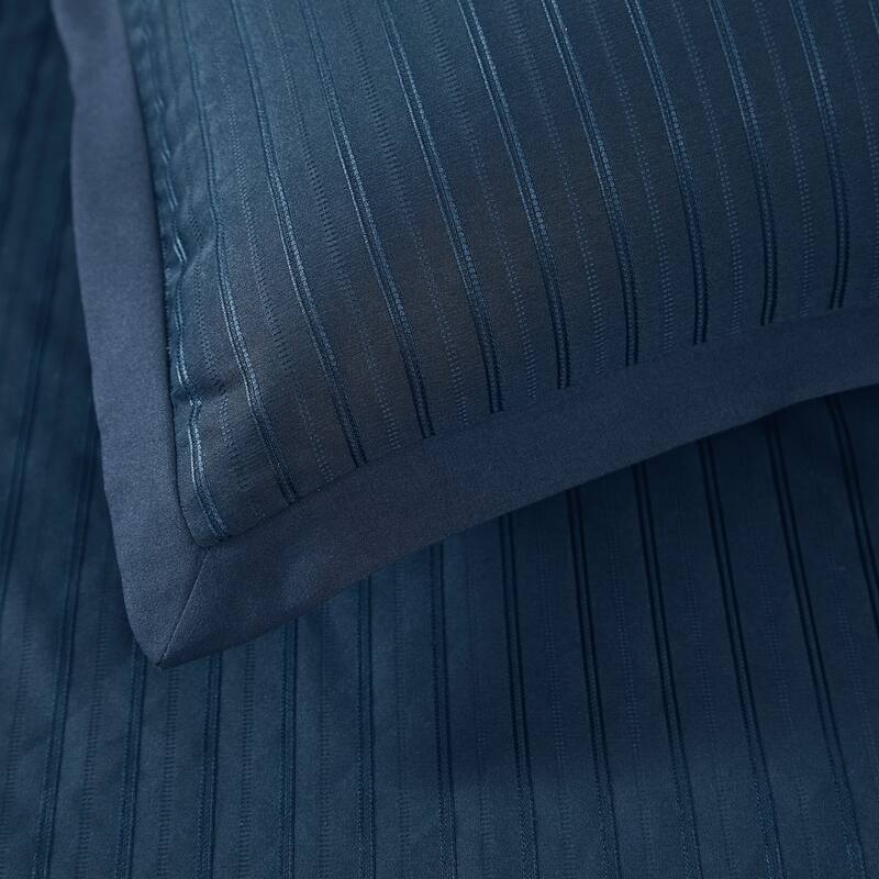 Royal Velvet Olivia Stripe Full/Queen Comforter Set