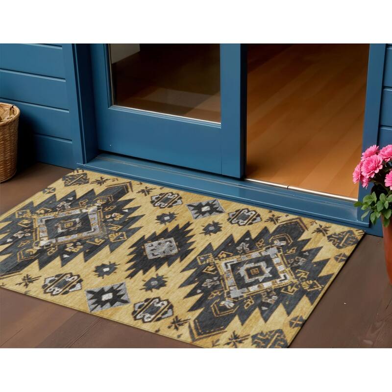 HomeRoots Tribal Transitional Rectangle Outdoor Rug - 3' x 5'