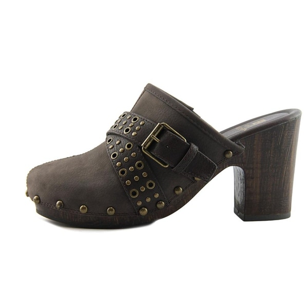 white mountain clogs