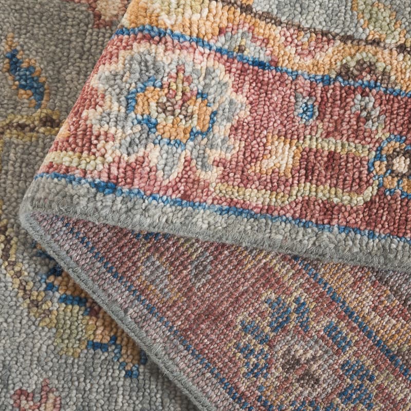 SAFAVIEH Handmade Samarkand Shanita Traditional Oriental Wool Rug