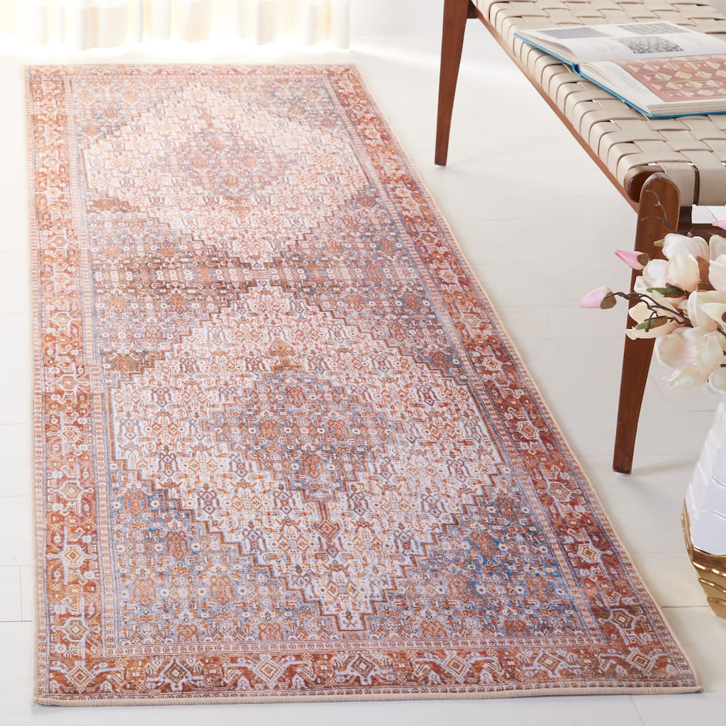 SAFAVIEH Tucson Machine Washable Slip Resistant Zada Traditional Rug