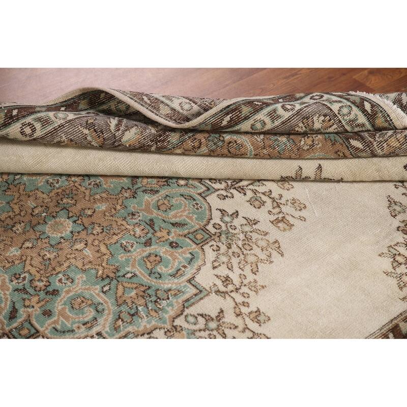 Floral Anatolian Distressed Turkish Vintage Handmade Wool Carpet - 5'9"x 9'0"