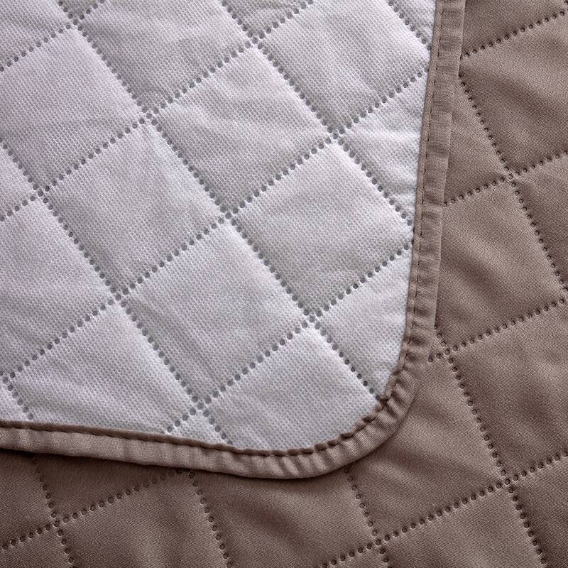 Quilted Microfiber Sofa Slipcover Furniture Protector Mat with Straps