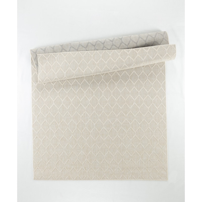Larissa Collection Geometric Cream/White Indoor/Outdoor Area Rug