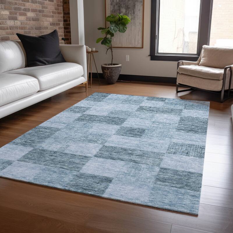 Machine Washable Indoor/ Outdoor Checker Chantille Rug - Denim - 2'6" x 3'10"