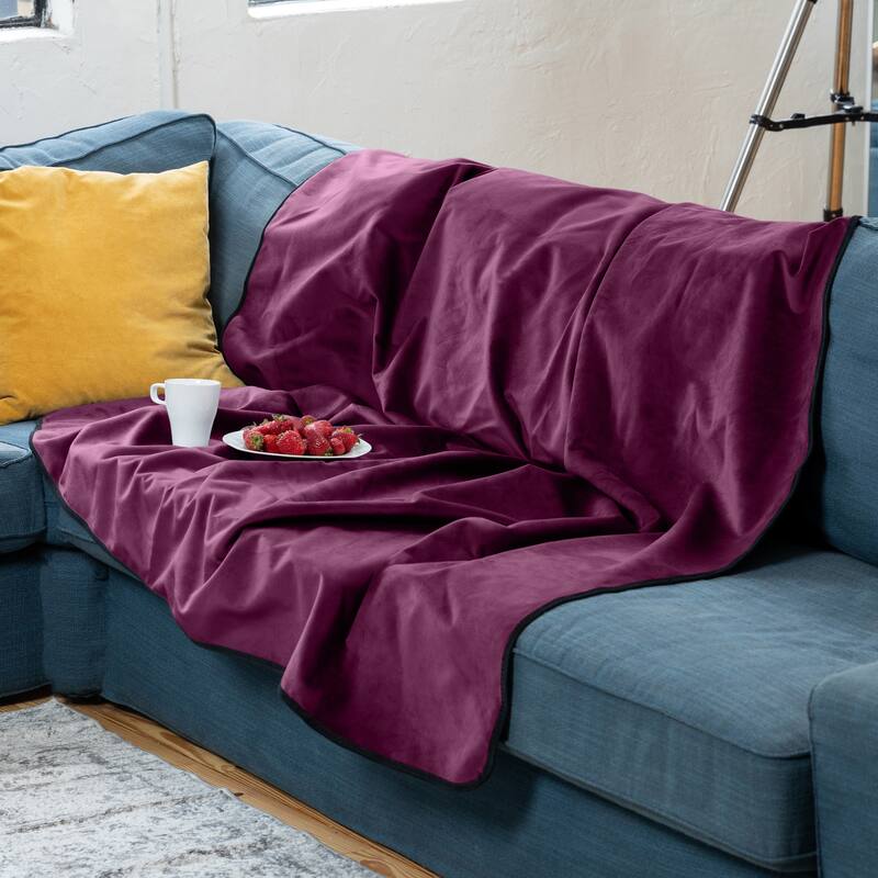 Avana Waterproof Throw Blanket - Microvelvet Black
