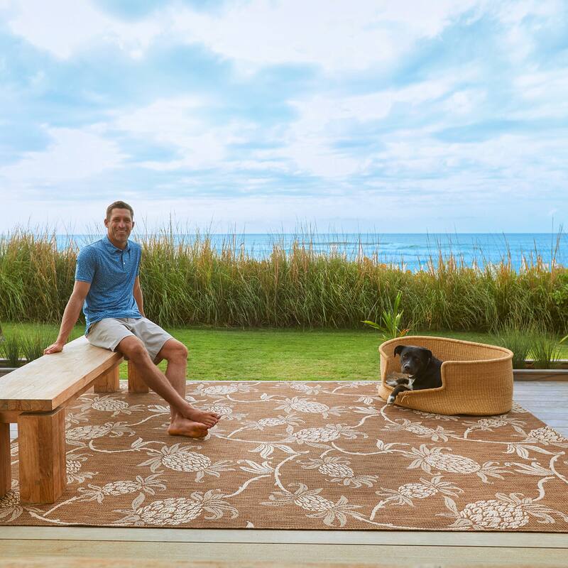 Reyn Spooner Tradewinds Hawaiian Tropical UV Protected Polypropylene Flatweave Indoor/ Outdoor Area Rug Collection - 7'10"x10' - Hala Havana - Rectangle