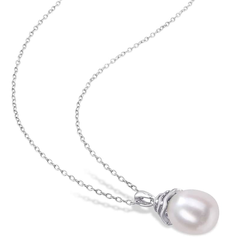 Miadora Sterling Silver Cultured Freshwater Pearl Solitaire Drop Necklace (8-8.5mm)