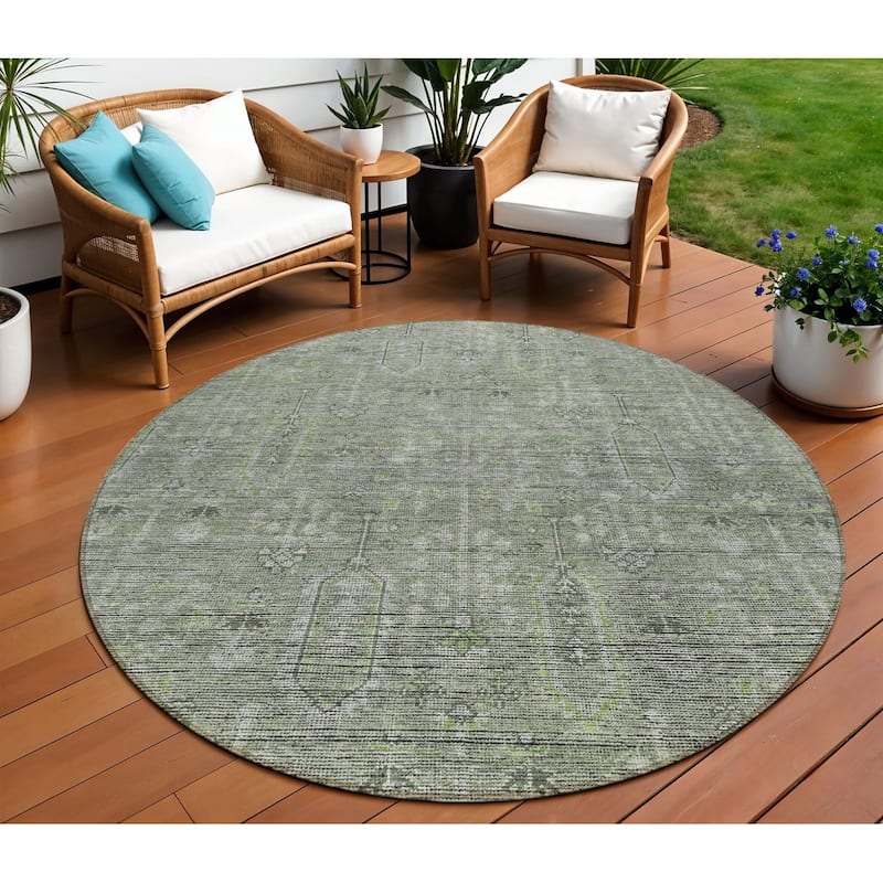 HomeRoots Southwestern Transitional Rectangle Outdoor Rug - 8' Round
