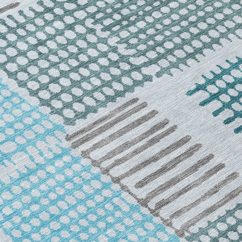 HomeRoots Geometric Transitional Rectangle Outdoor Rug