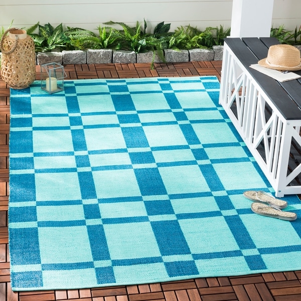SAFAVIEH Handmade Saemi Modern Poly Rug. Opens flyout.
