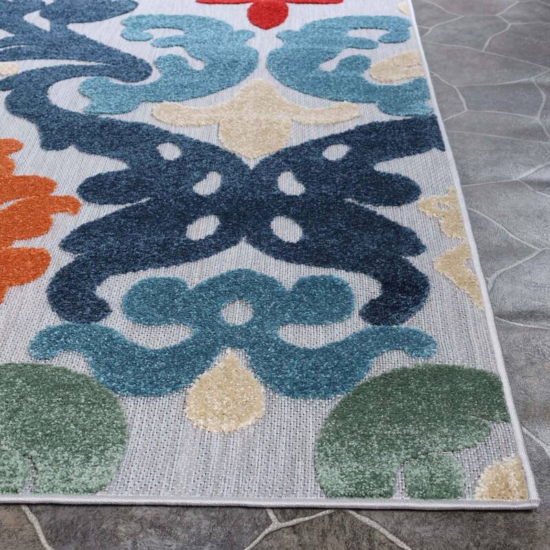 Superior Lowell Damask Modern Indoor Outdoor Runner or Area Rug