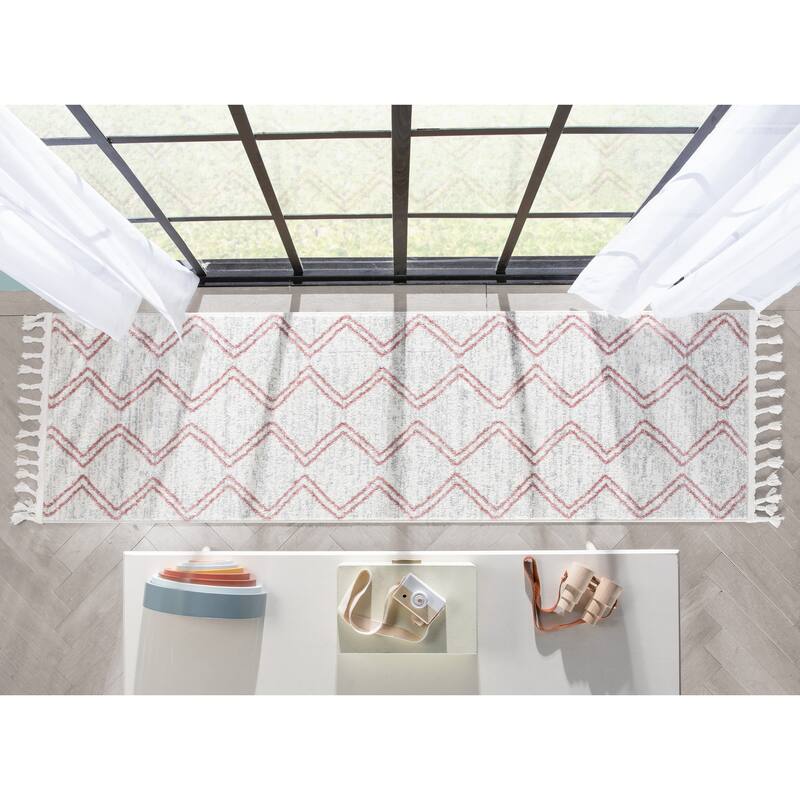 Well Woven Kennedy Reeve Modern Chevron Pattern Area Rug