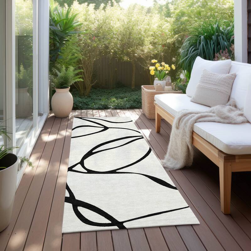 Machine Washable Indoor/ Outdoor Abstract Modern Chantille Rug