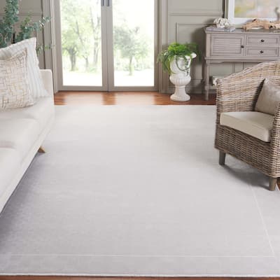 SAFAVIEH Signature Monette Modern Viscose Rug