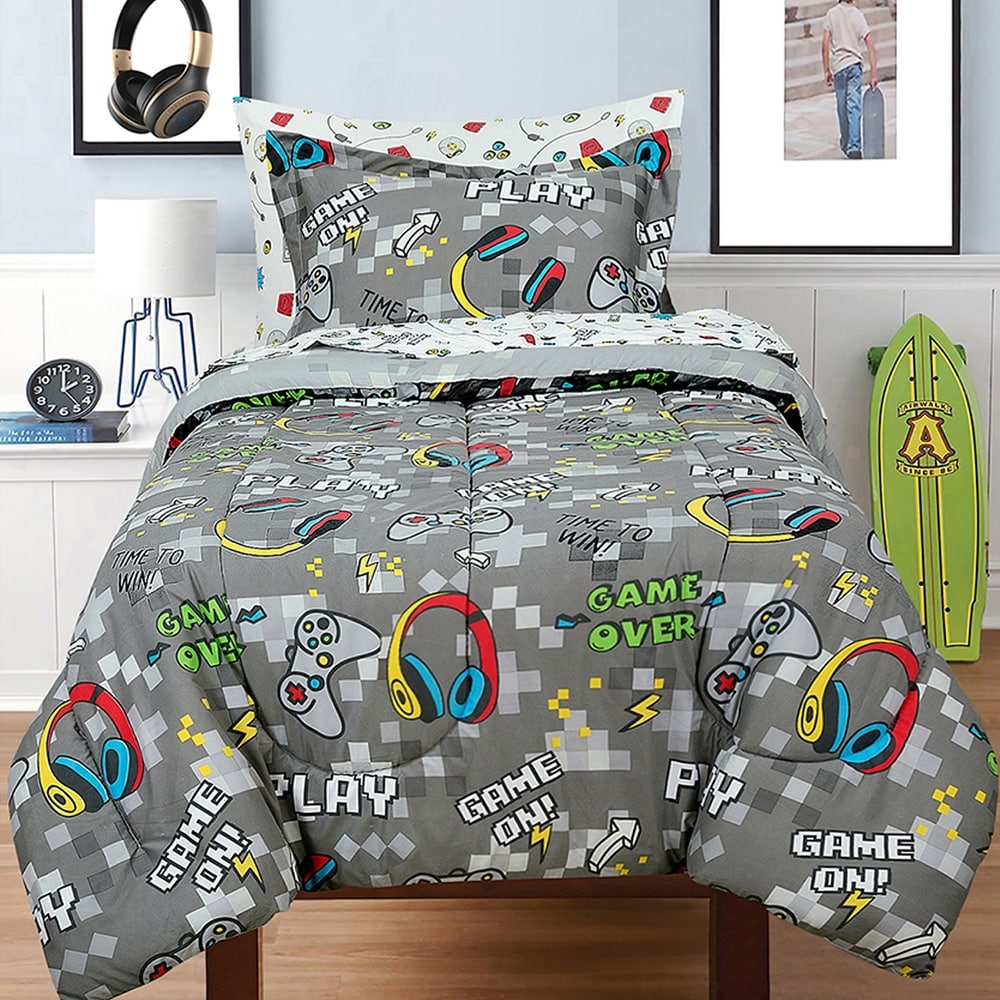 Racing Cars Grey Red  yellow printed  Sheet Set with Pillow case Teen/ kids 