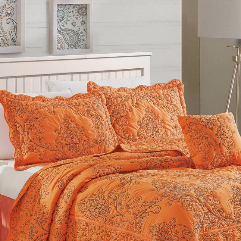 Serenta Damask Oversized 4-piece Bedspread Set
