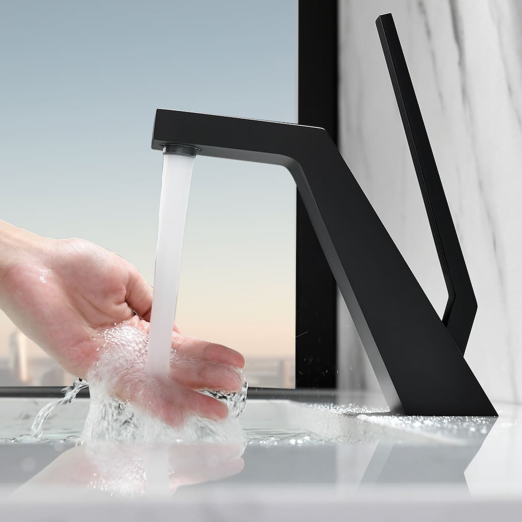 CUPC Certified Bathroom Sink Faucet Single Hole with Single Lever Handle in Black / Gold