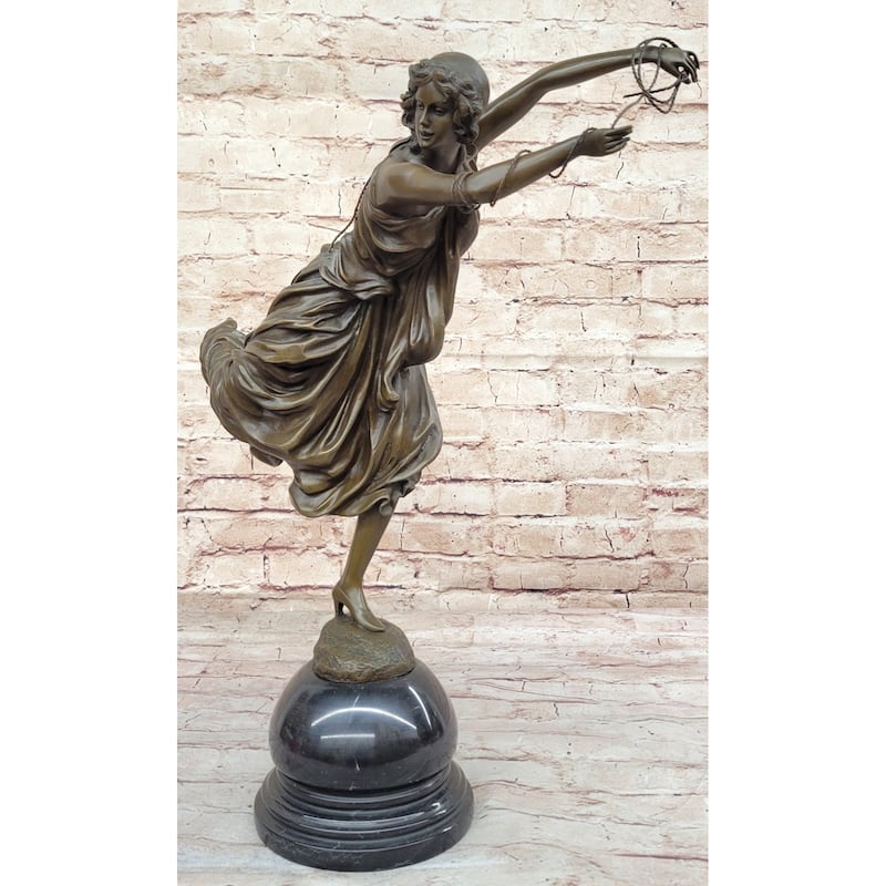 Female Figure In High Heels Flowing Dress - Art Deco Bronze Sculpture By Colinet