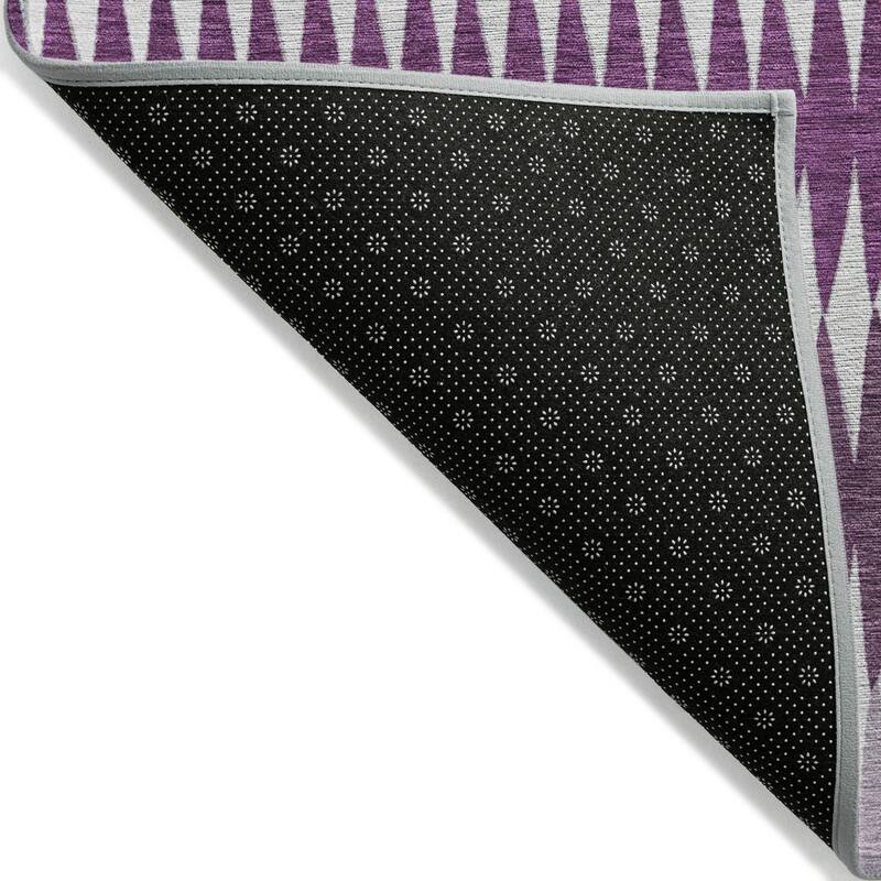 Machine Washable Indoor/ Outdoor Chantille Contemporary Geo Rug