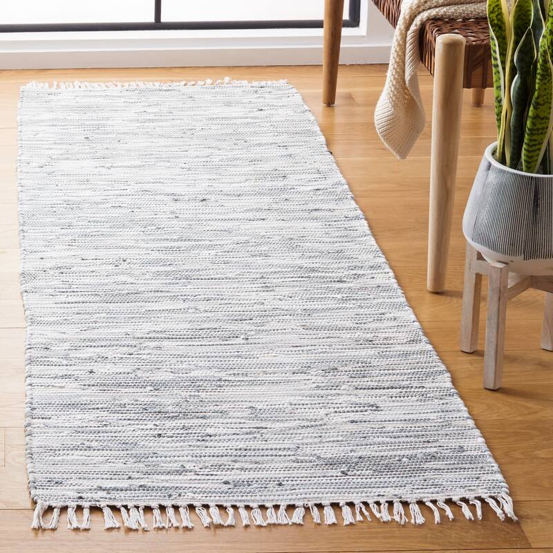 SAFAVIEH Handmade Flatweave Montauk Leon Casual Cotton Rug - 2'3" x 7' Runner - Silver