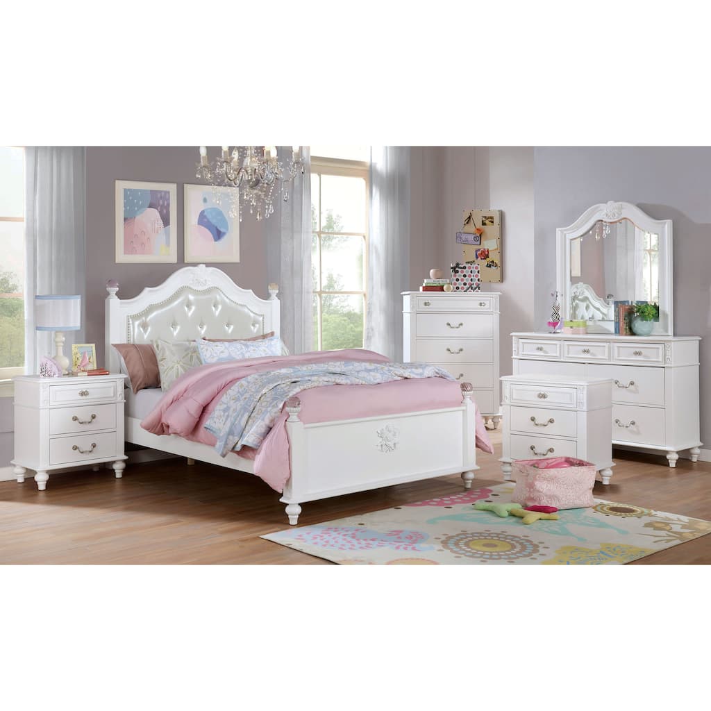 Marais Traditional White Wood Tufted 6-piece Panel Bedroom Set with USB Port by Furniture of America