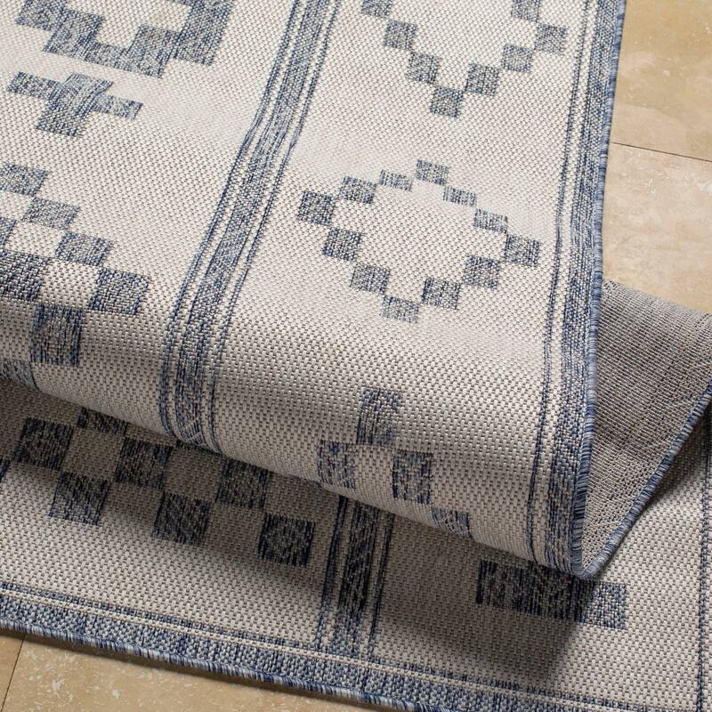 Livabliss Baxana Boho Stripe Indoor/ Outdoor Area Rug